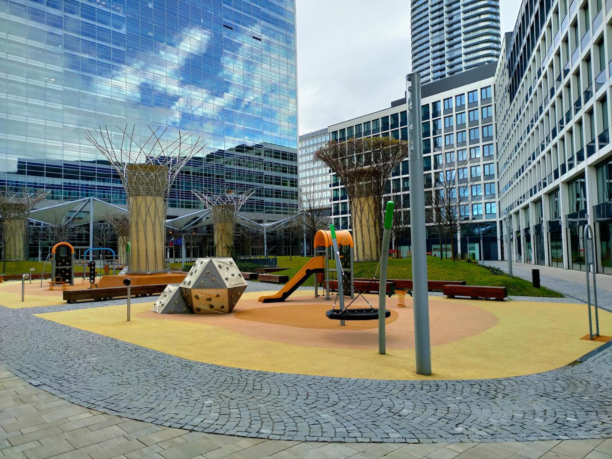 Sag 19Th Floor Panorama City Apartment 2 Rooms Free Parking Free Wifi Pressburg Exterior foto